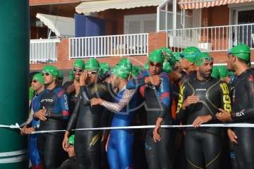 Ricardo Hernández y Raquel Aróstegui ganan con autoridad el XXVII Triatlón de Salinetas (Foto TA)